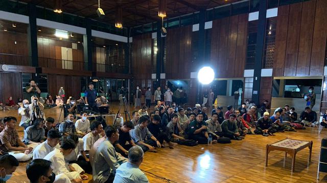 Doa Bersama Skuad Persib untuk Korban Tragedi Kanjuruhan