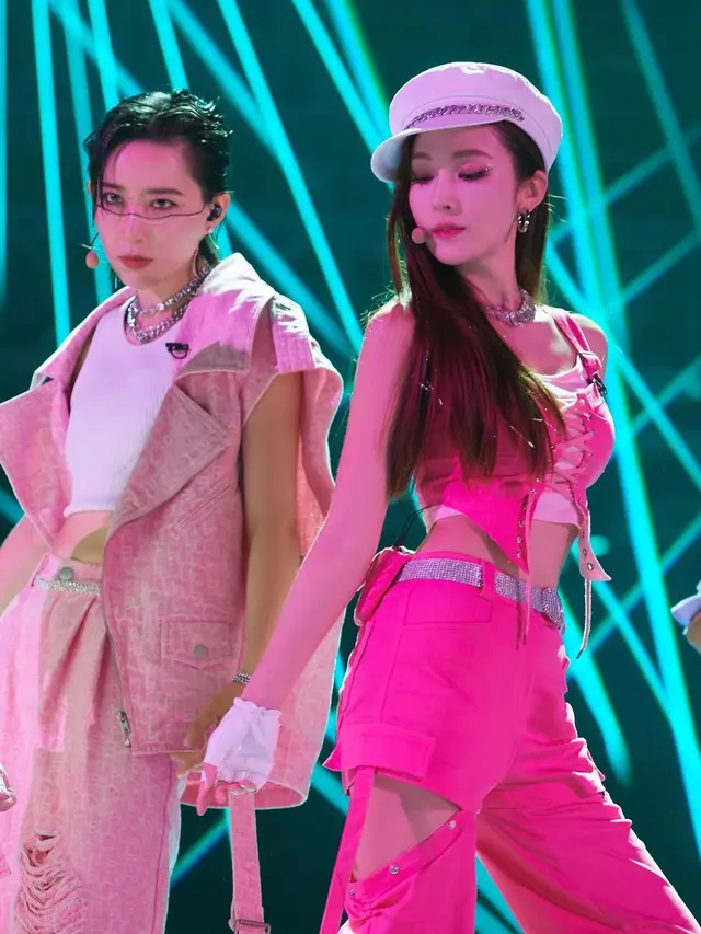 Jessica Jung (Instagram @jessica.syj)