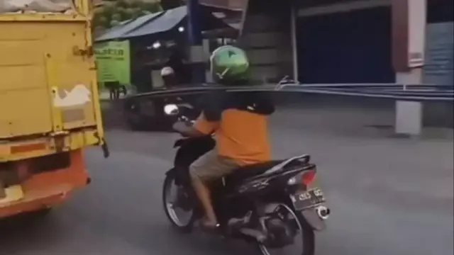 Kumpulan Potret Kelakuan Ekstrem Bapak-Bapak di Jalan Raya (ist)