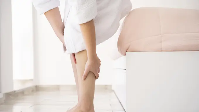 Cara Mengatasi Kaki Bengkak saat Hamil, agar Nyaman Beraktivitas