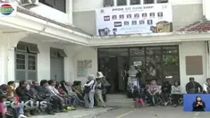 Orangtua murid datangi Kantor Dinas Pendidikan Kota Bandung lantaran kecewa dengan penerimaan peserta didik baru dengan sistem zonasi.
