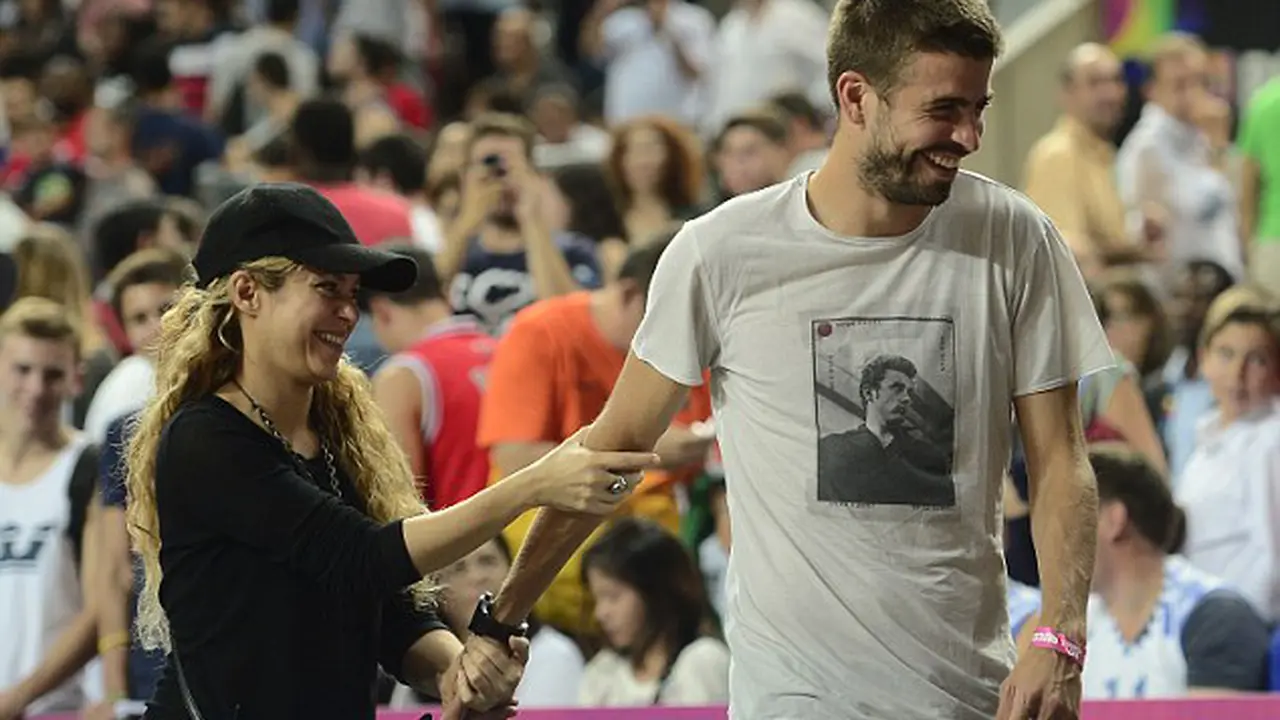 Nonton Basket, Pique dan Shakira Umbar Kemesraan