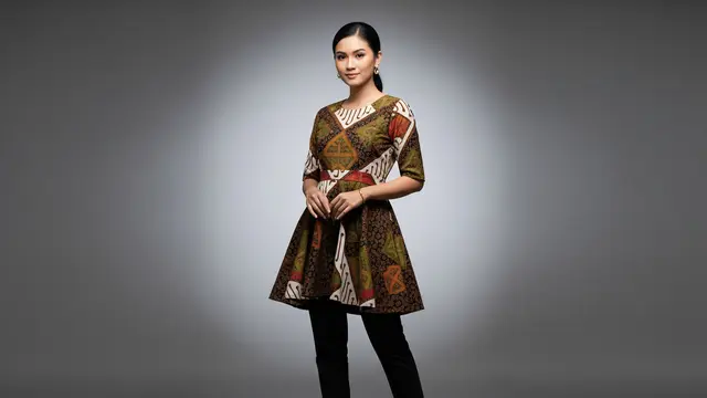 Tunik Batik Peplum Modern