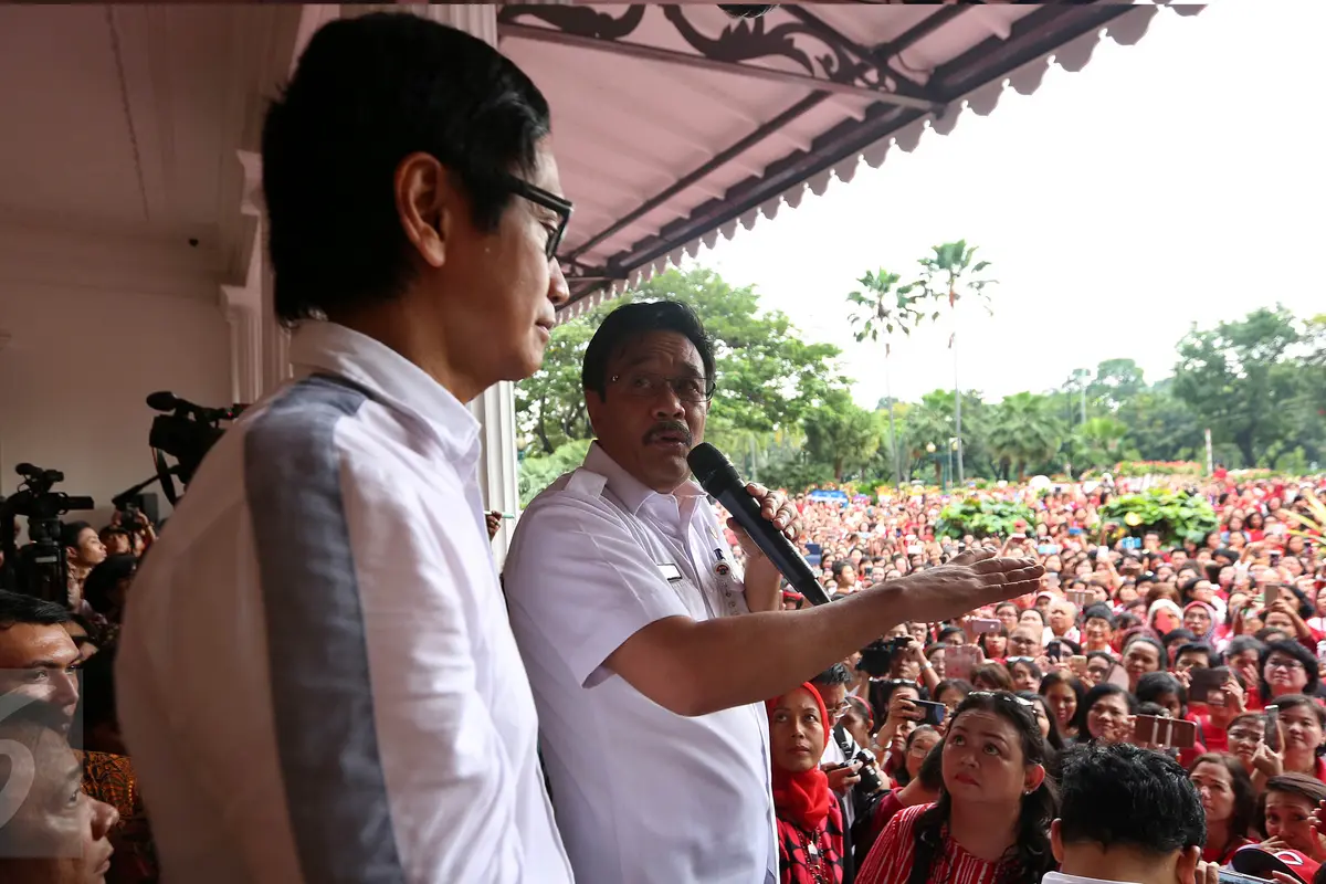 20170510-Dukung Ahok, Warga Lantunkan Tiga Lagu Nasional di Balai Kota-Tallo