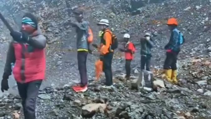 19 Hari Hilang di Gunung Slamet, Syafiq Ali Ditemukan Meninggal Dunia