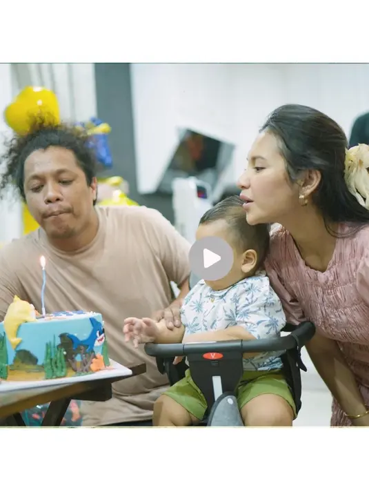 Sempat ramai video Indah Pematasari berkelakar jika ada yang bersedia membayar Rp 1 miliar, ia akan mengungkapkan wajah putrinya.  [Instagram/indahpermatas]