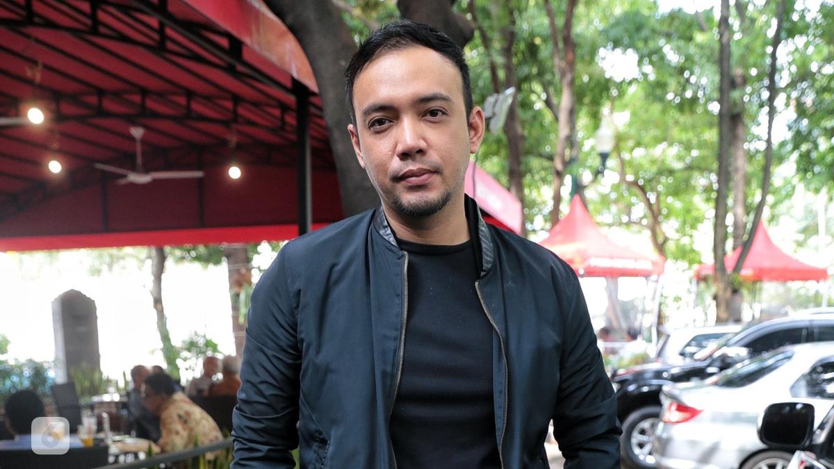 Sandy Tumiwa Vakum dari Dunia Hiburan, Kini Fokus Jadi Staf Khusus Kesultanan Cirebon