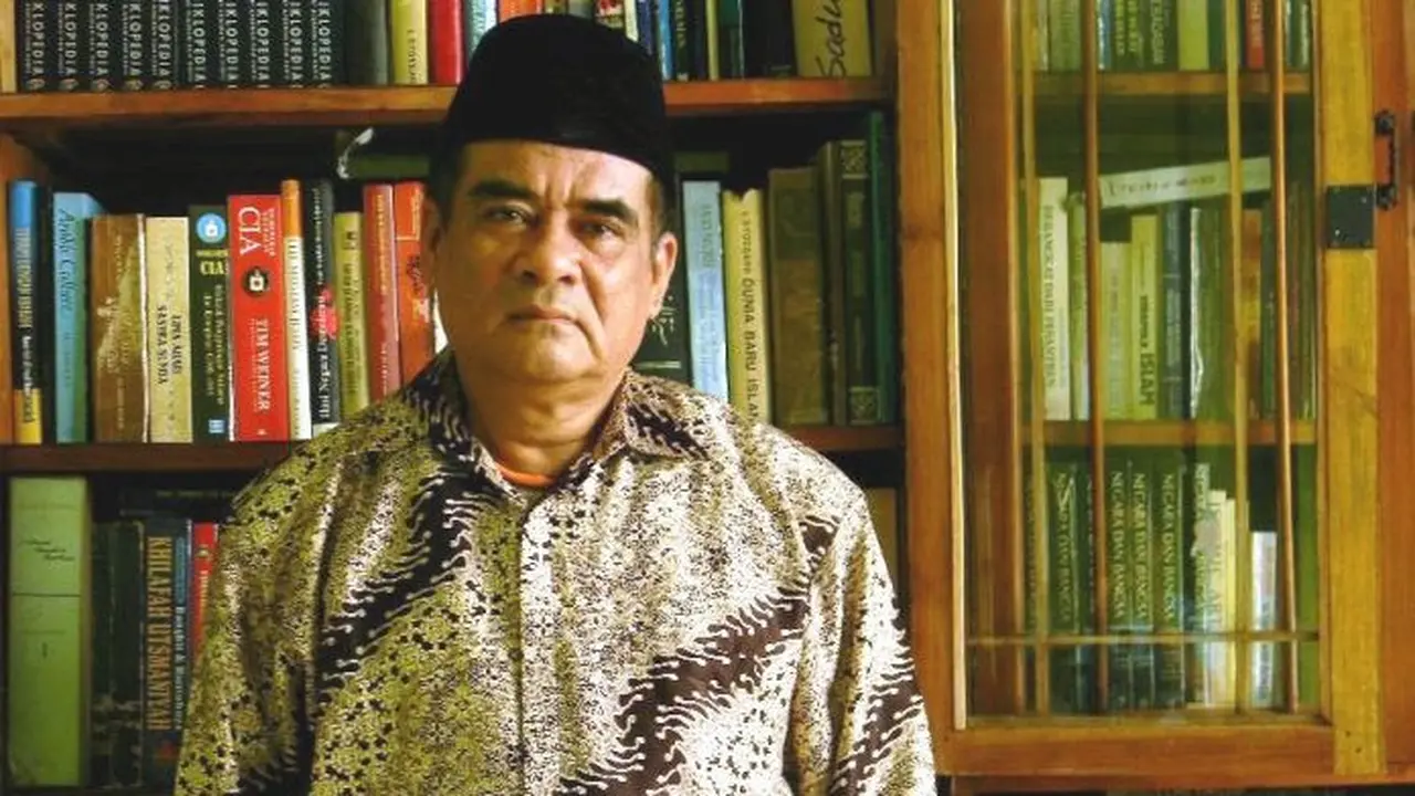 Foto mediang Usep Romli HM, wartawan dan budayawan asal Garut, Jawa Barat, meninggal pada usia 71 tahun.