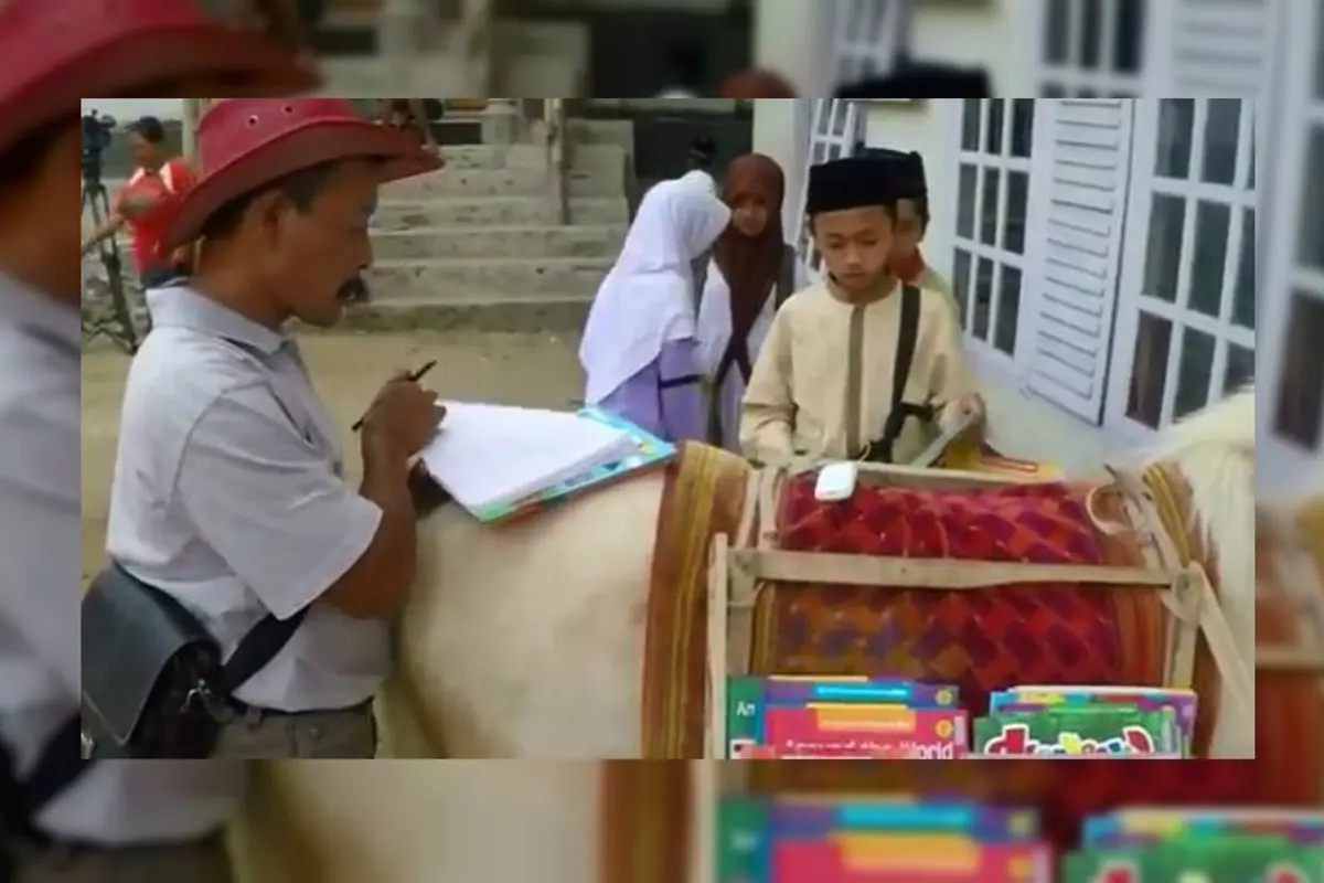 Perpustakaan Kuda Keliling Gunung Slamet Mendunia