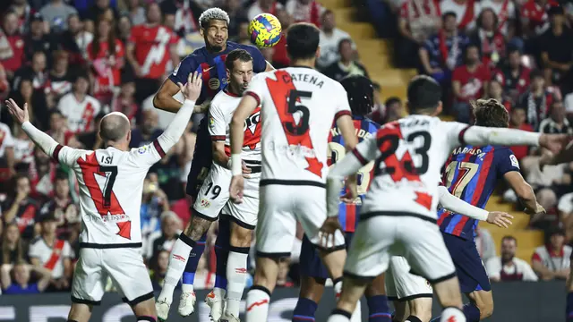 Foto: Ikuti Jejak Real Madrid, Barcelona Tumbang di Markas Rayo Vallecano