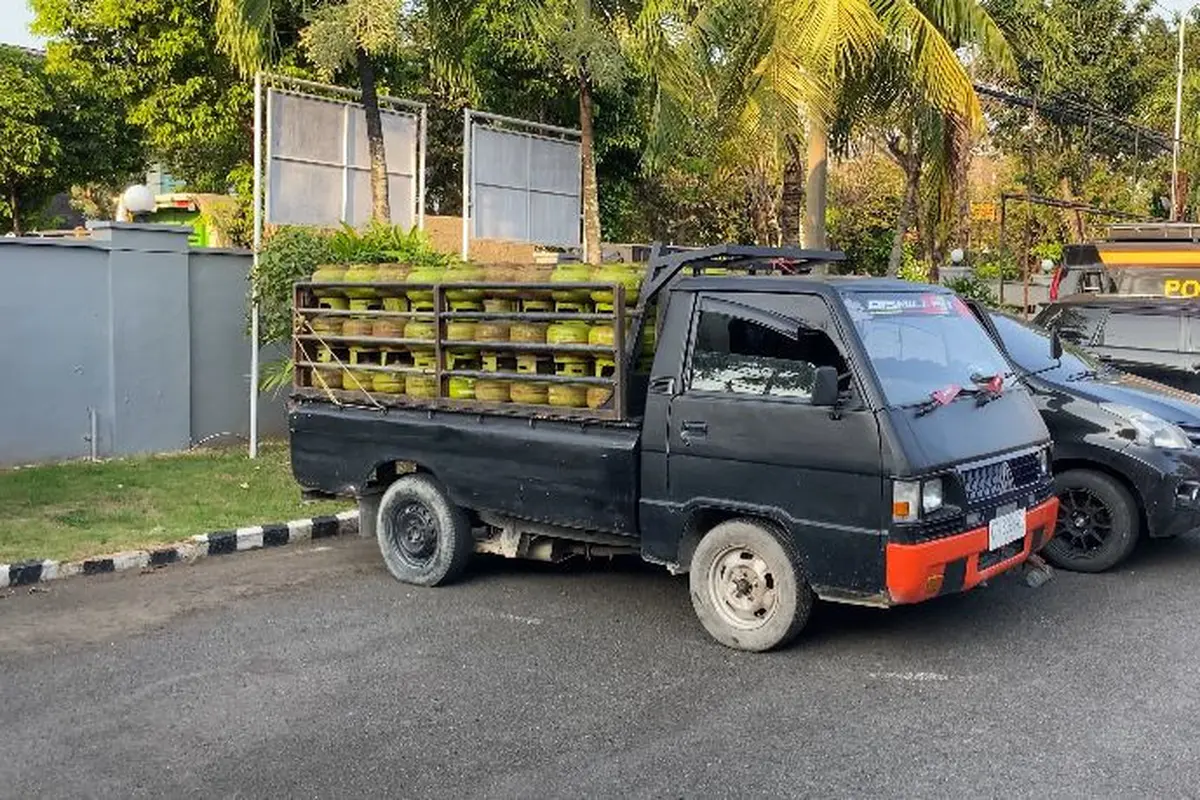 Pasca Kelangkaan, Polisi Tuban Amankan Sopir Pembawa 216 Tabung Elpiji Lalu Dilepas