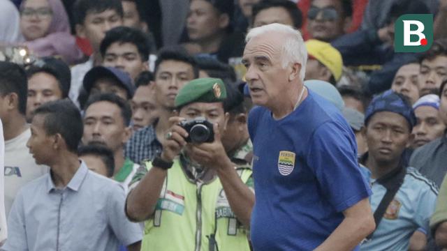 Pelatih Persib Bandung, Mario Gomez