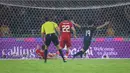 <p>Pemain Jepang, Koki Ogawa (kanan) mencetak gol ke gawang Timnas Indonesia pada laga lanjutan putaran ketiga Grup C Kualifikasi Piala Dunia 2026 di Stadion Utama Gelora Bung Karno (SUGBK), Senayan, Jakarta, Jumat (15/11/2024). (Bola.com/Bagaskara Lazuardi)</p>