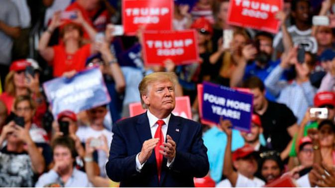 Donald Trump tampil dalam kampanye perdana untuk maju ke pilpres AS 2020 (AFP/Mandel Ngan)
