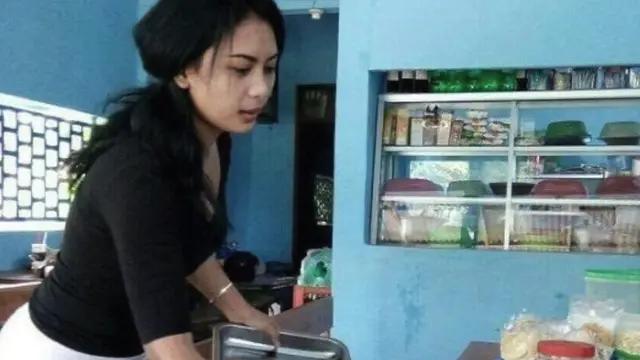 Andita Lela Karlita, pesinetron yang jualan kopi (YouTube/Hiburan Populer)