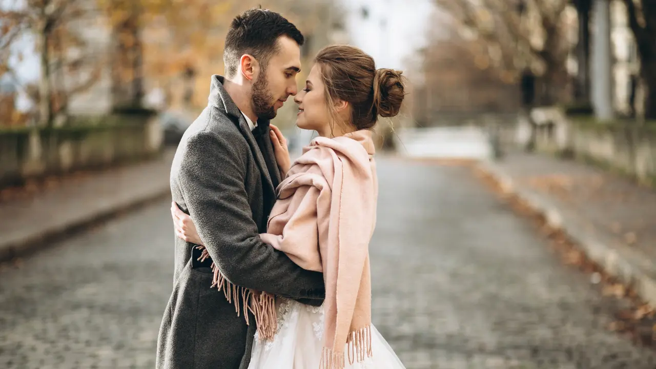 pasangan cinta
