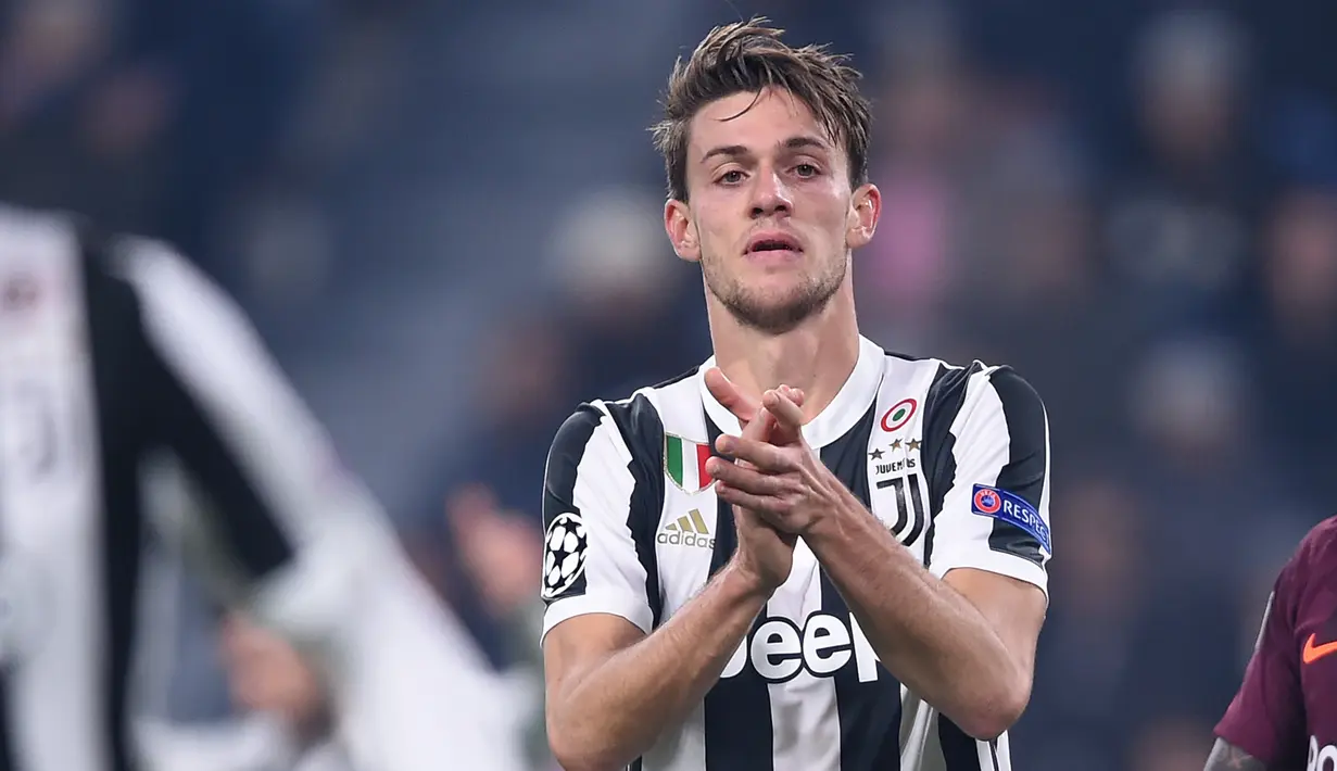 5. Daniele Rugani -  Rugani lebih banyak menghabiskan waktu di bangku cadangan Juventus pada musim lalu. Bek asal Italia ini kalah bersaing dari Leonardo Bonucci dan Matthijs de Ligt. (AFP/Filippo Monteforte)