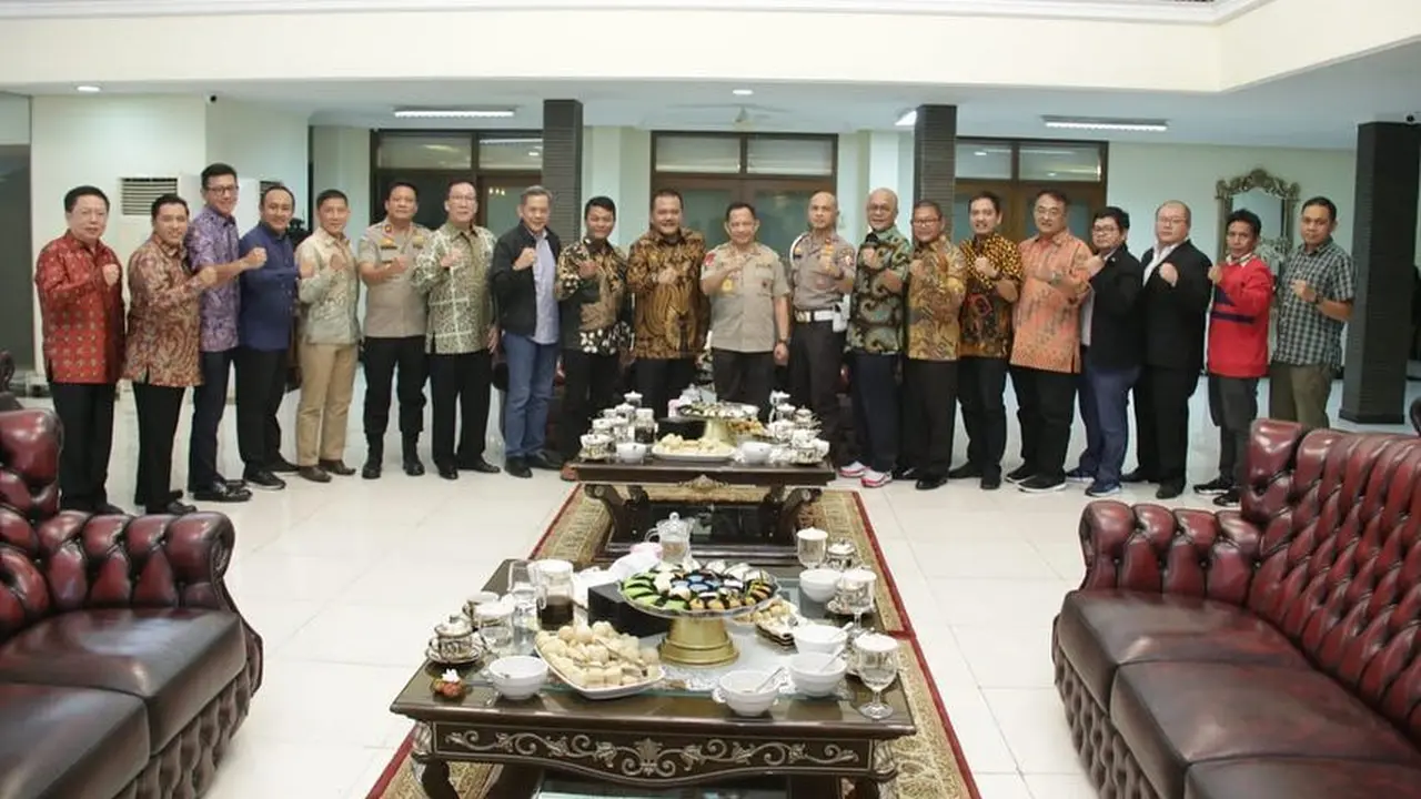 Pertemuan perwakilan klub Liga 1 dengan Kapolri dan Satgas Anti Mafia Bola.