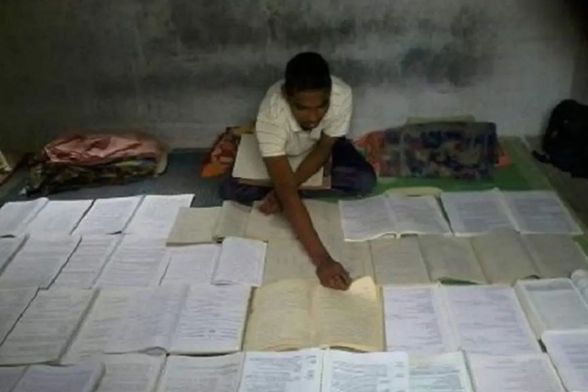 7 Potret Kelakuan Anak Saat Belajar di Rumah, Bikin Ngakak