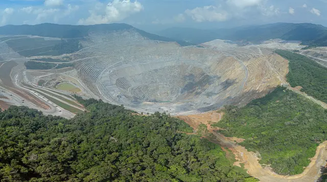 Komisaris Amman Mineral Beli 3,13 Juta Saham AMMN