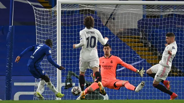 FOTO: Awas Pep, N'golo Kante Ada Dimana-mana