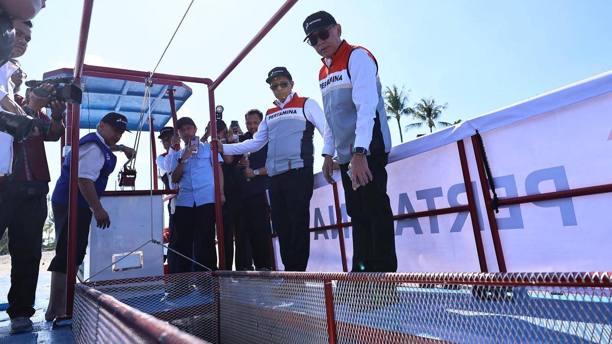 Solusi Atasi Sampah Perairan, Komisaris Utama Pertamina Resmikan Penggunaan Kapal "Autonomous Trash Skimmer" di Pesisir Bali