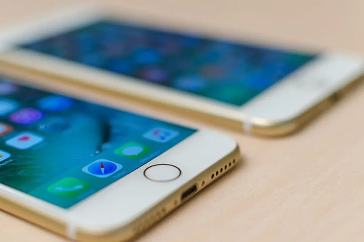 iPhone