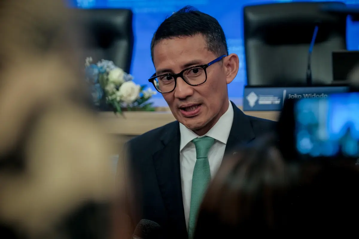 Menteri Pariwisata dan Ekonomi Kreatif (Menparekraf) Republik Indonesia, Sandiaga Salahuddin Uno mewakili Presiden Republik Indonesia, Joko Widodo (Jokowi) menghadiri makan siang bersama para delegasi KTT AIS Forum 2023. (Dok KTT AIS)