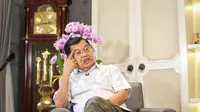 Ketua Dewan Masjid Indonesia (DMI) dan Ketua Palang Merah Indonesia (PMI), Jusuf Kalla. (Liputan6.com/Angga Yuniar)