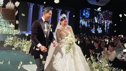 Cha Eun-woo, Lee Seung-gi ♥ Lee Da-in's wedding congratulations on your  wedding