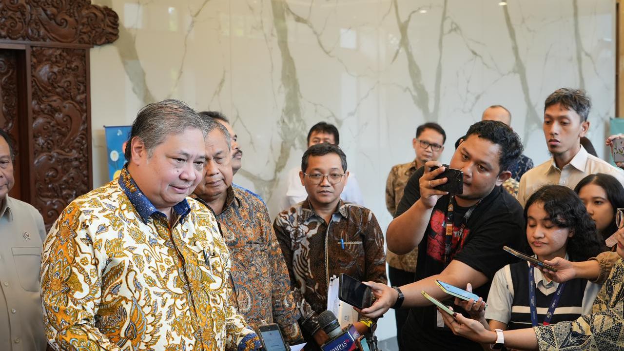 Investasi Dapen di Pasar Modal Naik, Airlangga: Fokus ke Saham Fundamental Baik
