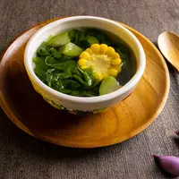 ilustrasi sayur bening bayam labu siam/Retnomurti/Shutterstock