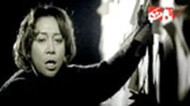 Melly Goeslaw-Kembalikan Senyumku
