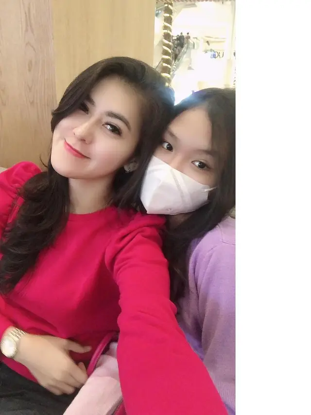 [Fimela] Potret anak sulung Andika Mahesa yang cantik