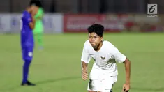 Pemain depan Timnas Indonesia U-16, Ahmad Athallah Araihan merayakan golnya ke gawang Filipina U-16 pada laga kualifikasi Piala AFC U-16 2020 Grup G di Stadion Madya Gelora Bung Karno, Jakarta, Senin (16/9/2019). Indonesia U-16 unggul 4-0. (Liputan6.com/Helmi Fithriansyah)