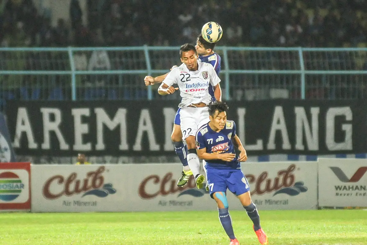 Arema Cronus vs Bali United Pusam
