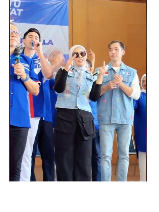 7 Potret Stefan William yang Kini Resmi Gabung Partai Politik, Jadi Sorotan