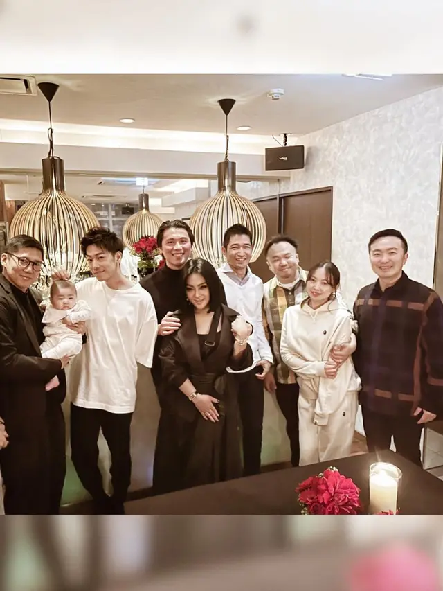 Ulang Tahun Pernikahan Syahrini dan Reino Barack