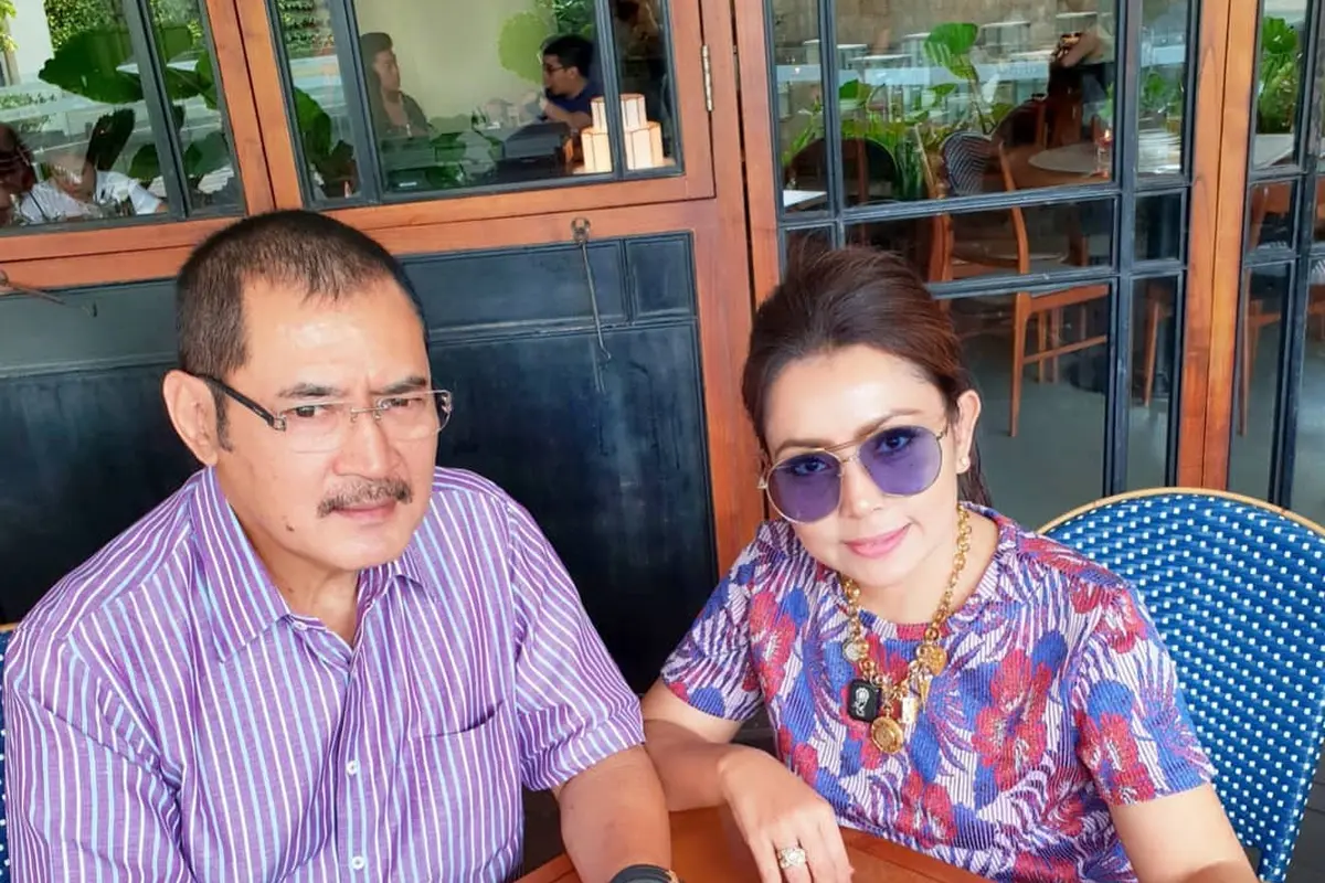 Mayangsari dan Bambang Trihatmodjo. (Foto: Instagram @mayangsaritrihatmodjoreal)
