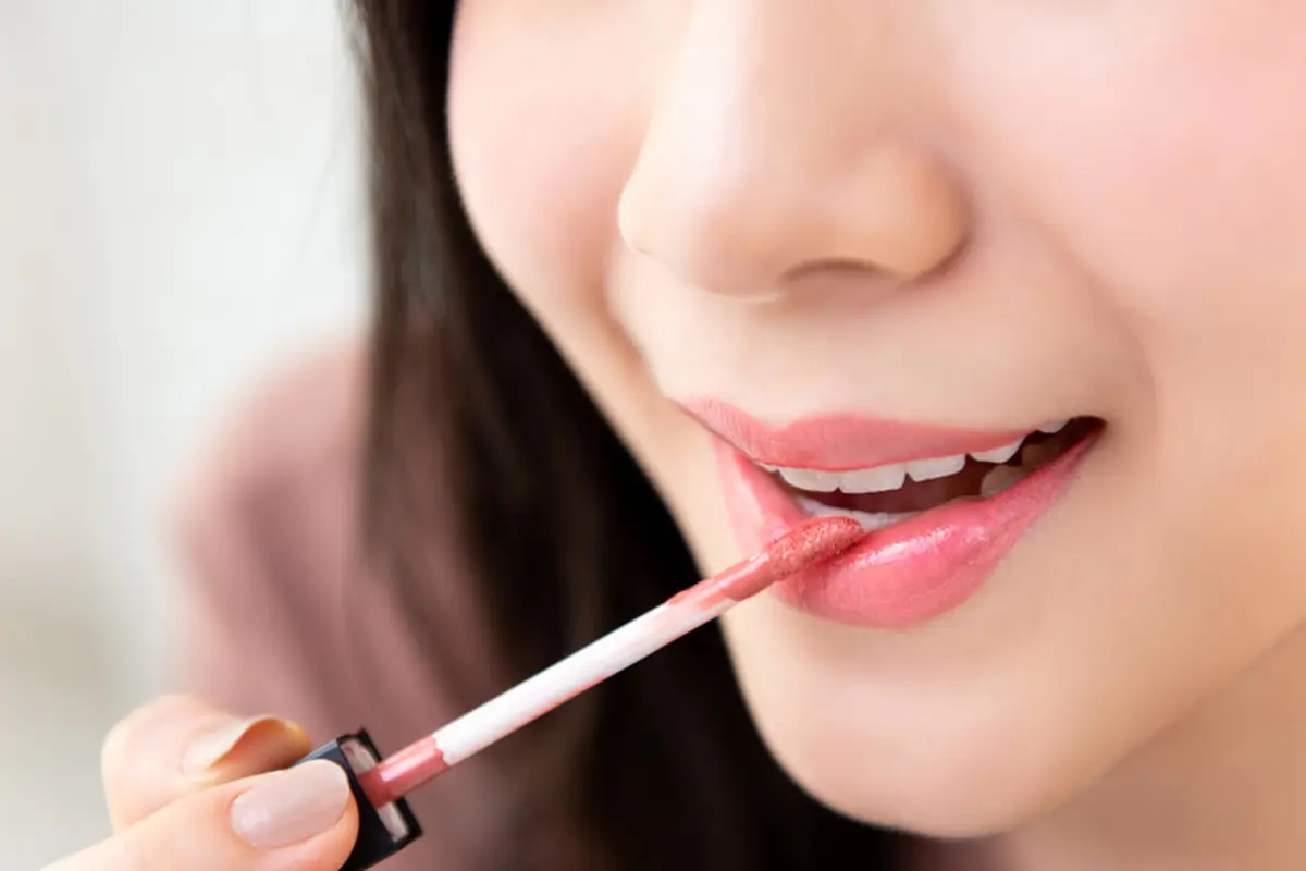 Mudah Banget, Ini Dia 5 Cara Mencegah Bibir Menghitam