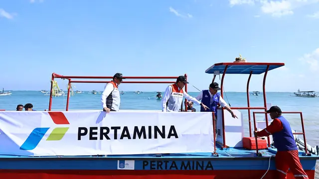 Solusi Atasi Sampah Perairan, Komisari Utama Pertamina Resmikan Penggunaan Kapal "Autonomous Trash Skimmer" di Pesisir Bali