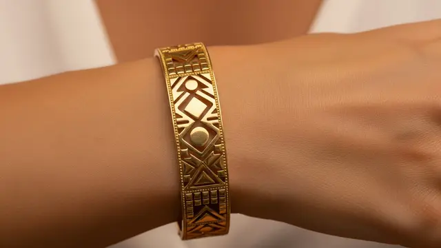 Gelang Motif Etnik Geometris: Harmoni Tradisi dan Kontemporer