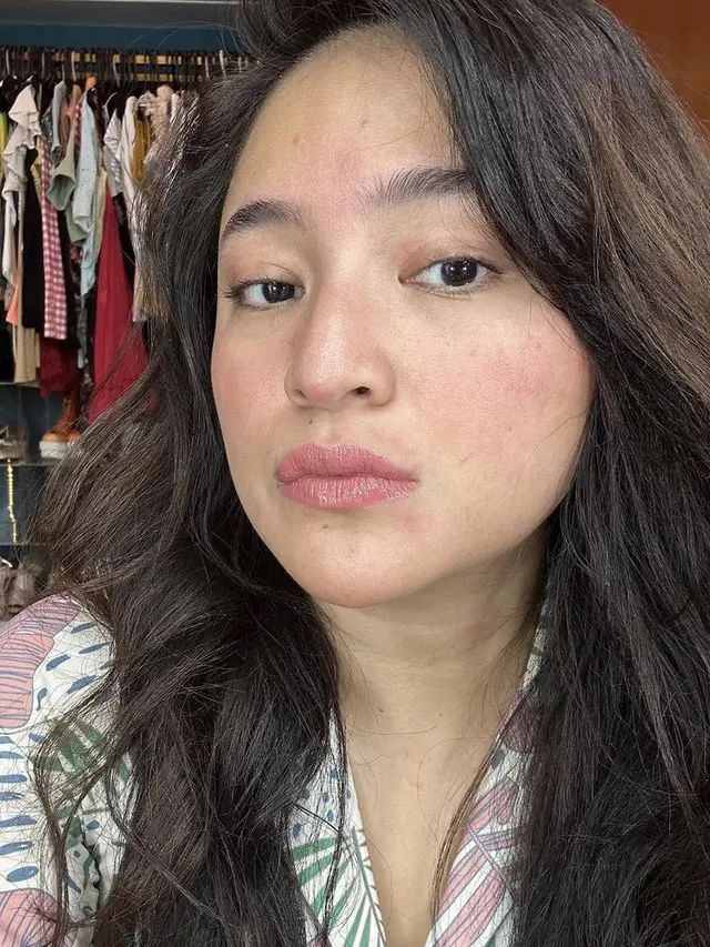 Pesona Marshanda Tetap Glowing