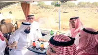 Video Pangeran Saudi Sebelum Tewas dalam Kecelakaan Helikopter (Al Arabiya )
