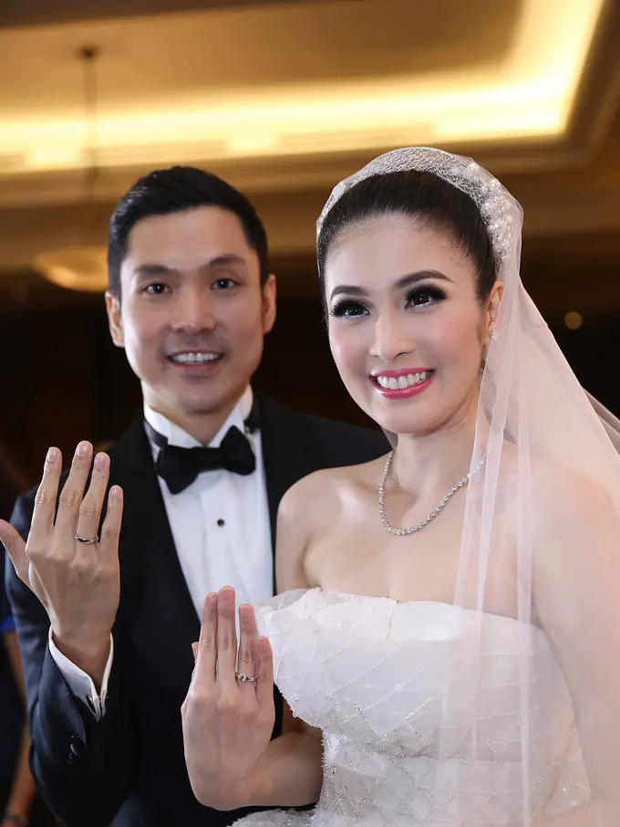 [Bintang] Sandra Dewi dan Harvey Moeis