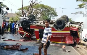 Kronologi Mobil Damkar Terguling Tewaskan 2 Petugas