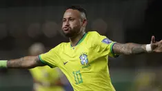 Penyerang Brasil Neymar merayakan gol kelima tiimnya yang dicetak ke gawang Bolivia dalam Kualifikasi Piala Dunia 2026 di Estadio Mangueirao, Sabtu (9/9/2023) pagi WIB. (AP Photo/Bruna Prado)