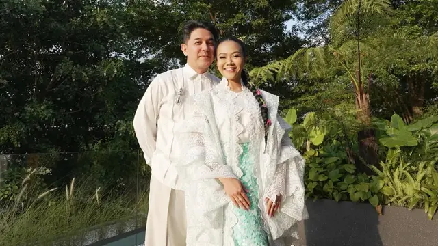 Potret Serasi Pasutri Selebriti Rayakan Lebaran, dari Angga Yunanda-Shenina Cinnamon hingga Yura Yunita-Donne Maula