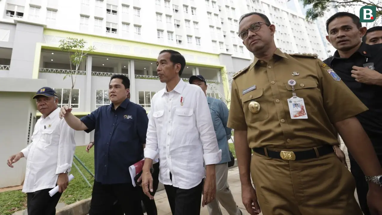 Joko Widodo Pantau Wisma Atlet Kemayoran