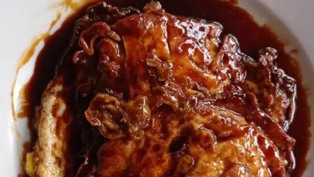 Resep telur kecap karamel. (dok. Cookpad @dianadaily)